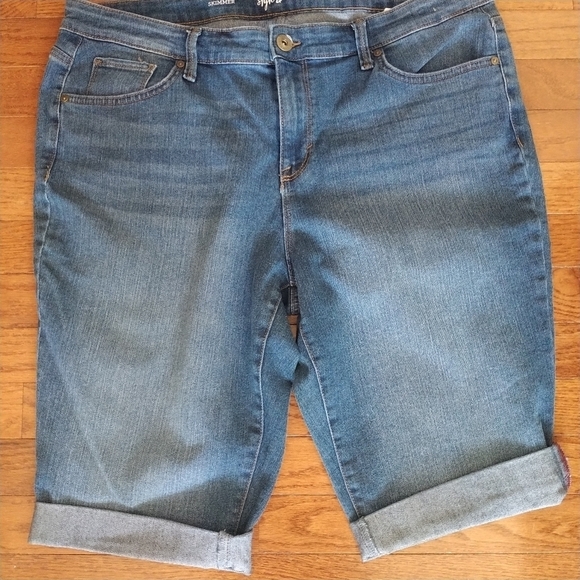 Style & Co Skimmer Shorts Medium Wash Jeans Shorts 16 - Picture 7 of 7